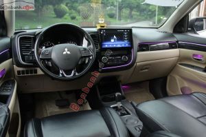 Xe Mitsubishi Outlander 2.0 CVT 2016