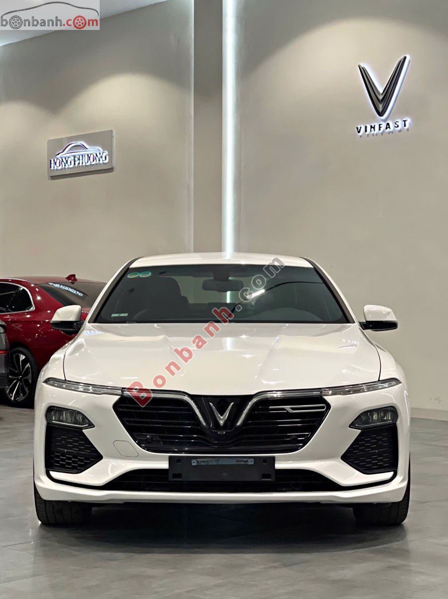 VinFast Lux A 2.0 Tiêu chuẩn 2022