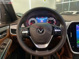 Xe VinFast Lux SA 2.0 Premium 2.0 AT 2021