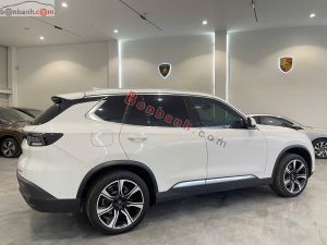 Xe VinFast Lux SA 2.0 Premium 2.0 AT 2021