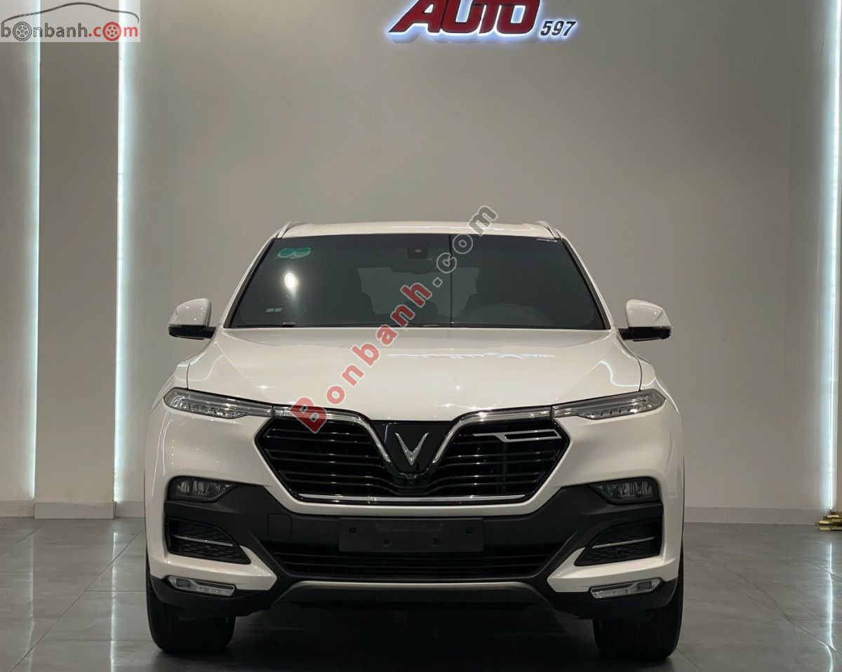 VinFast Lux SA 2.0 Plus 2.0 AT 2020