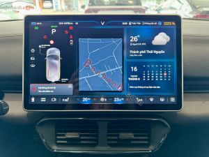 Xe VinFast VF8 Eco 2023