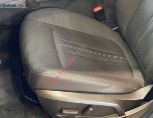 Xe VinFast Lux A 2.0 Base 2.0 AT 2021