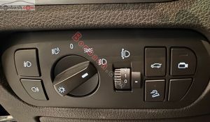 Xe VinFast Lux SA 2.0 Plus 2.0 AT 2020