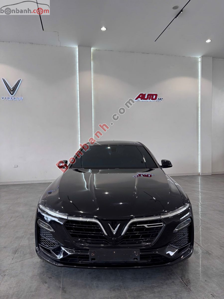VinFast Lux A 2.0 Tiêu chuẩn 2022
