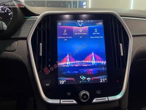 Xe VinFast Lux SA 2.0 Plus 2.0 AT 2020