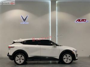Xe VinFast VF7 Eco 2025