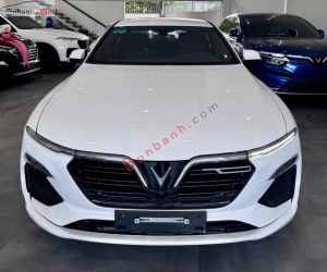 Xe VinFast Lux A 2.0 Base 2.0 AT 2020