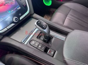 Xe VinFast Lux A 2.0 Base 2.0 AT 2020