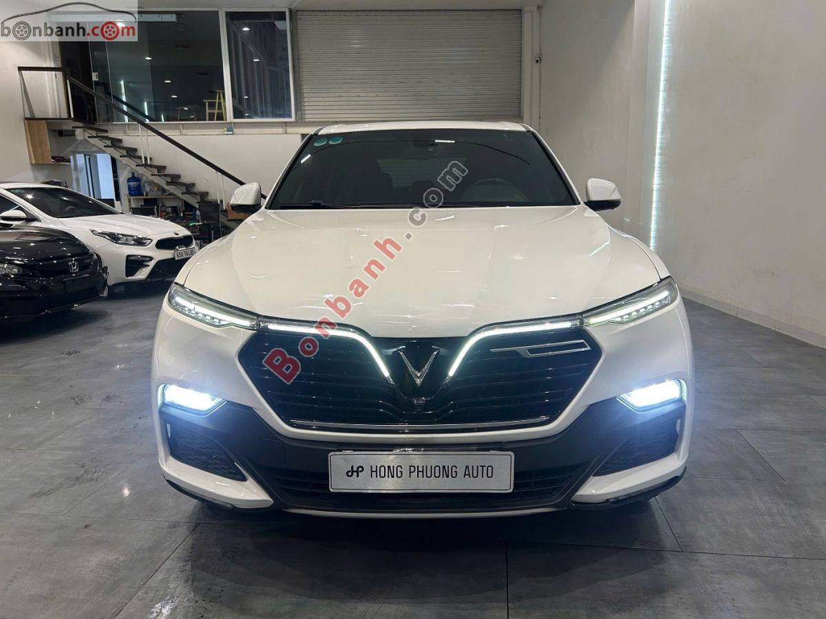 VinFast Lux SA 2.0 Nâng cao 2022